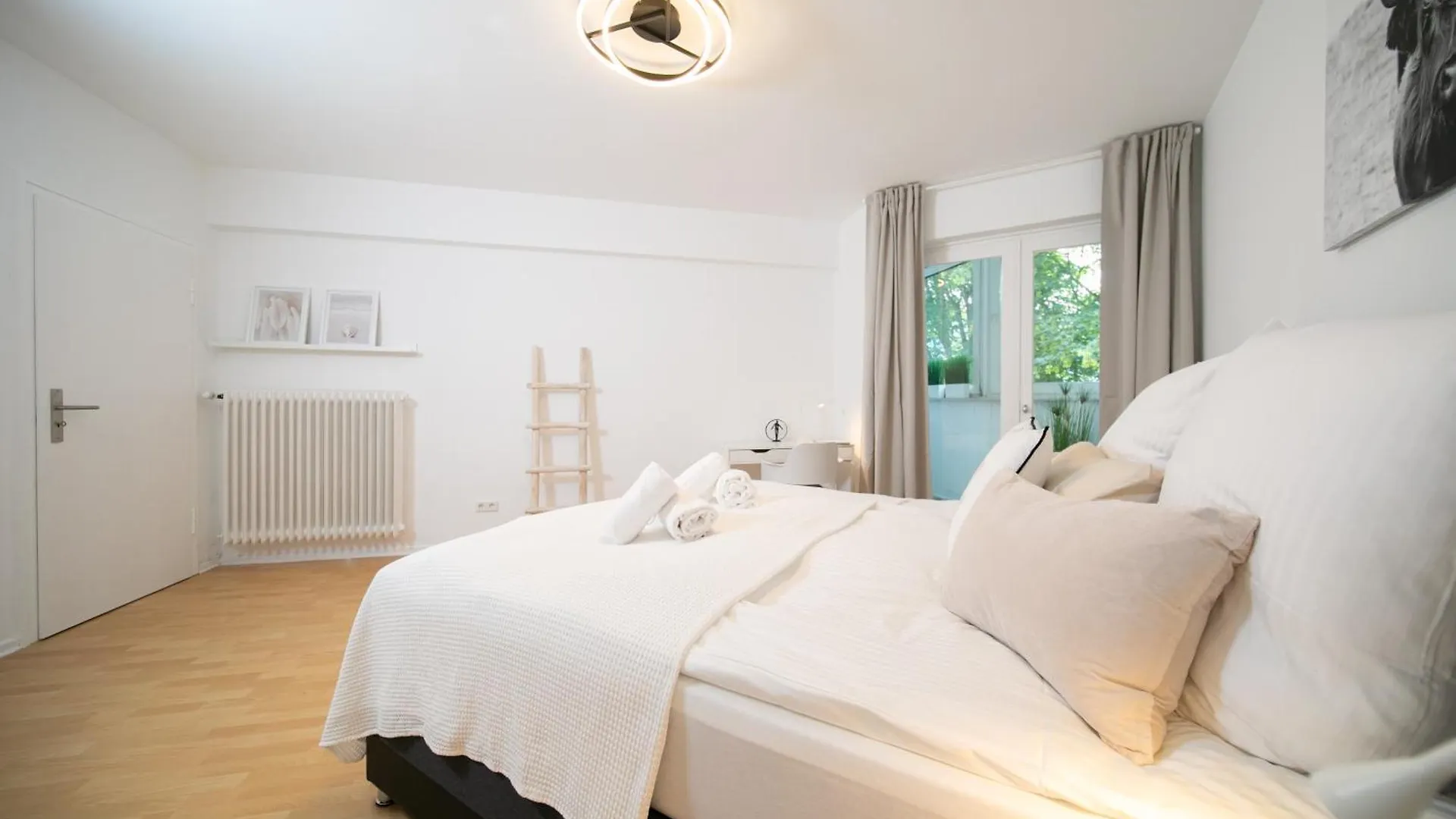Bright Apartment - Zentral Mit Kueche - 65 Sqm - Messe Dusseldorf 0*,  Germany