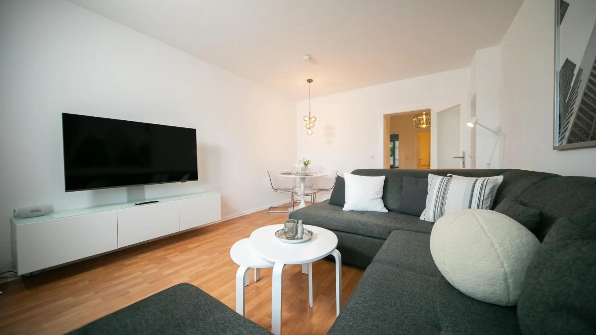 Bright Apartment - Zentral Mit Kueche - 65 Sqm - Messe Dusseldorf