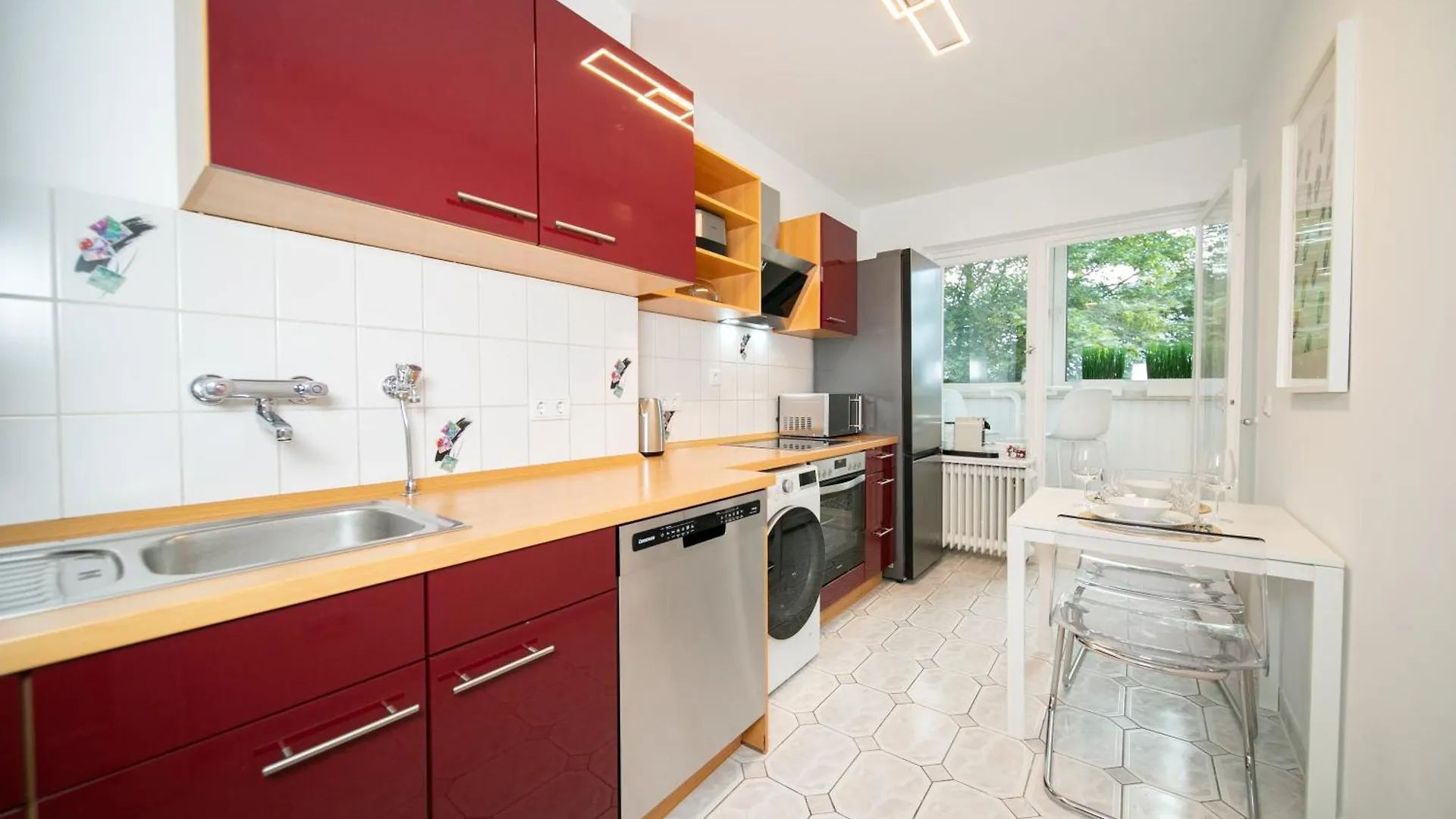 Bright Apartment - Zentral Mit Kueche - 65 Sqm - Messe Dusseldorf