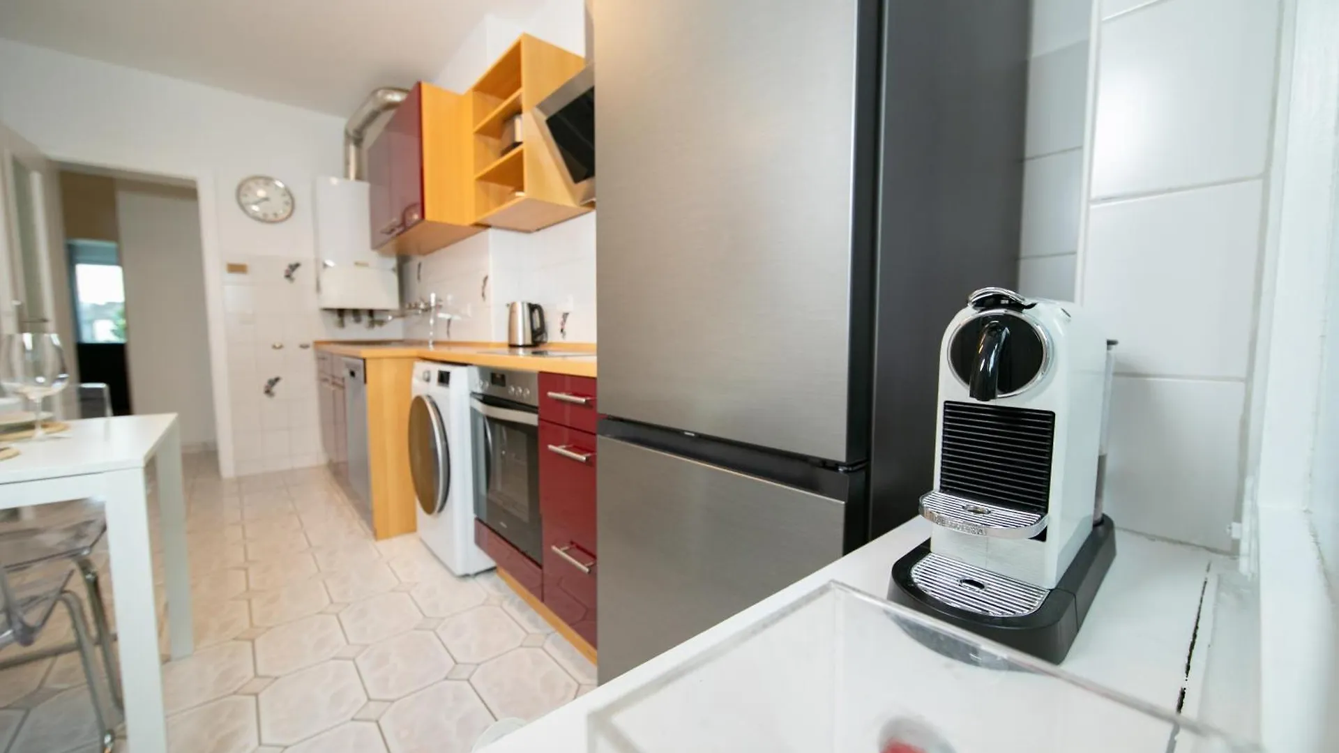 Bright Apartment - Zentral Mit Kueche - 65 Sqm - Messe Dusseldorf Germany